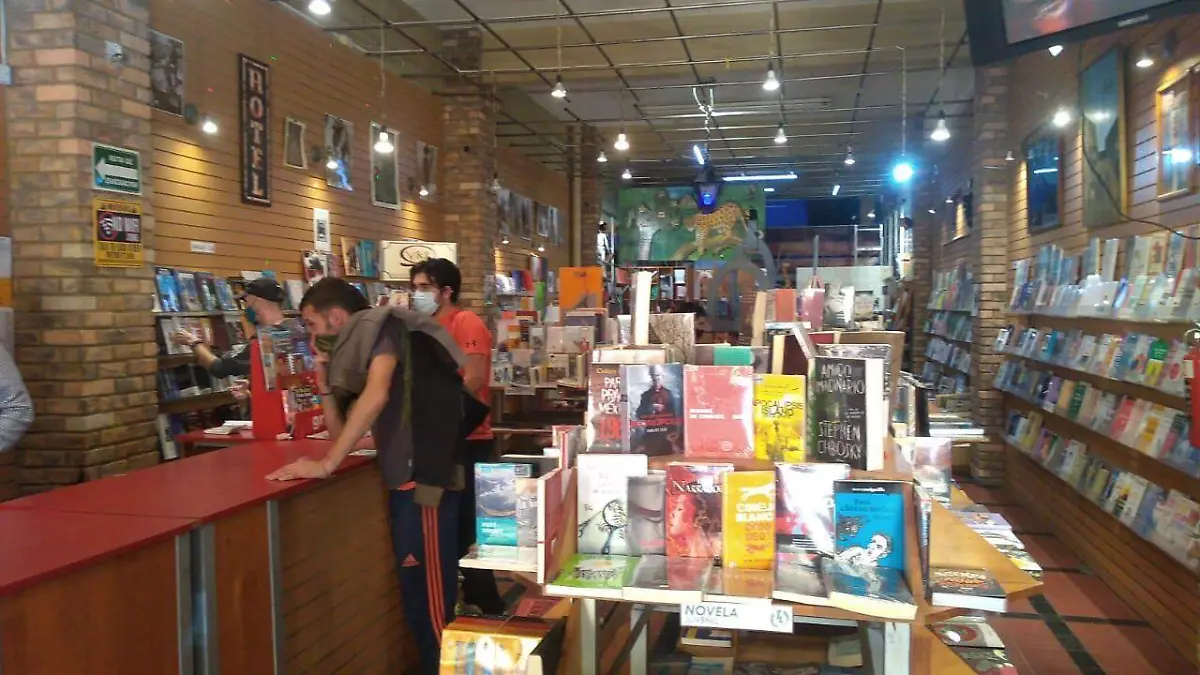 libros, clientes,